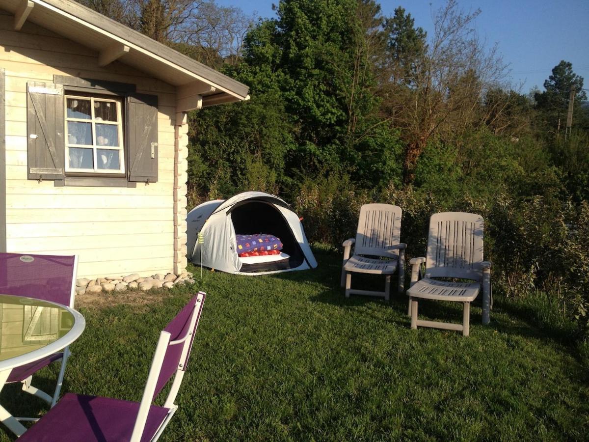 Maison De Vacances Avec Ses Petits Chalets Aouste-sur-Sye 外观 照片