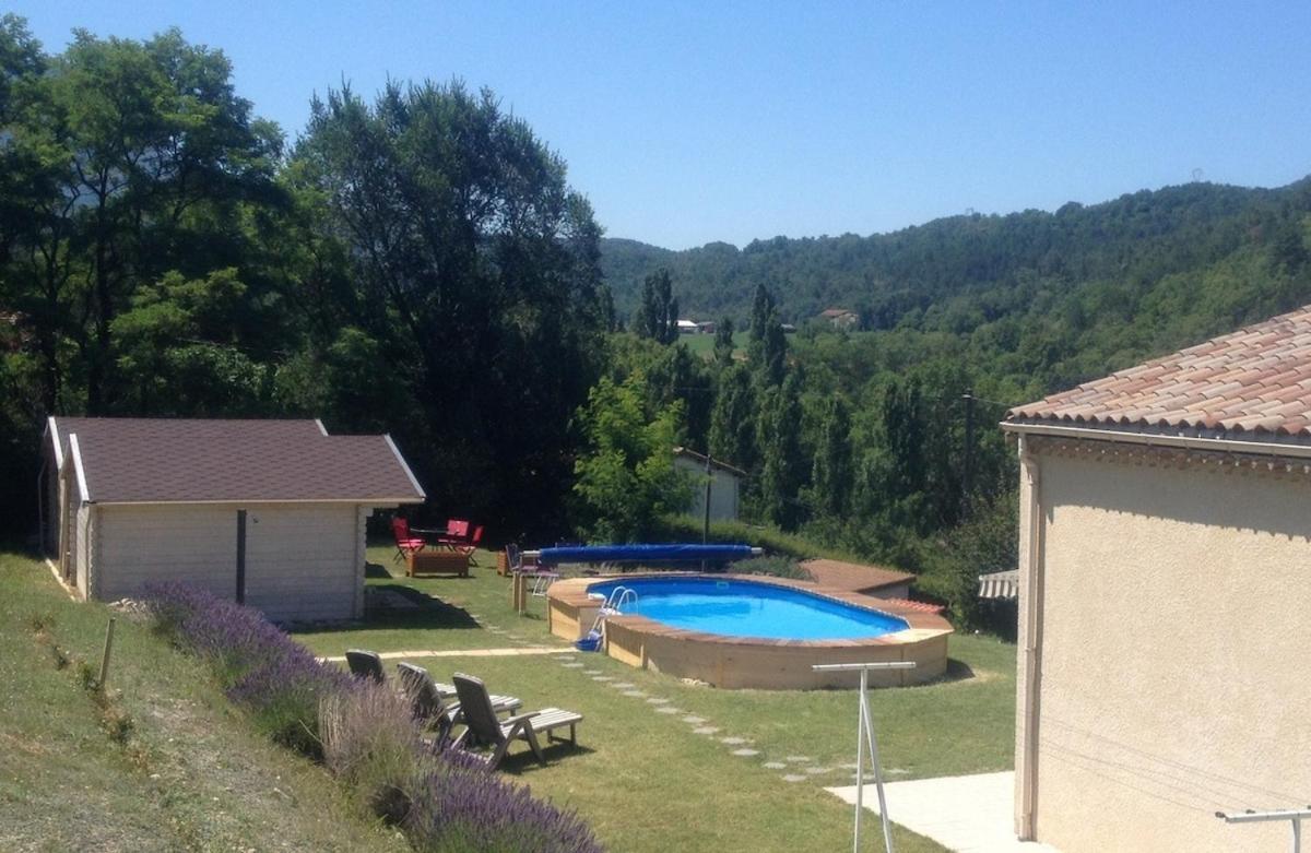 Maison De Vacances Avec Ses Petits Chalets Aouste-sur-Sye 外观 照片